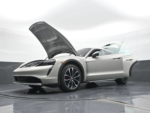 Certified 2023 Porsche Taycan 4S w/ Sport Chrono Package AWD/4WD image 29