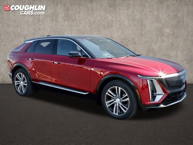 New 2025 Cadillac Lyriq Luxury image 1
