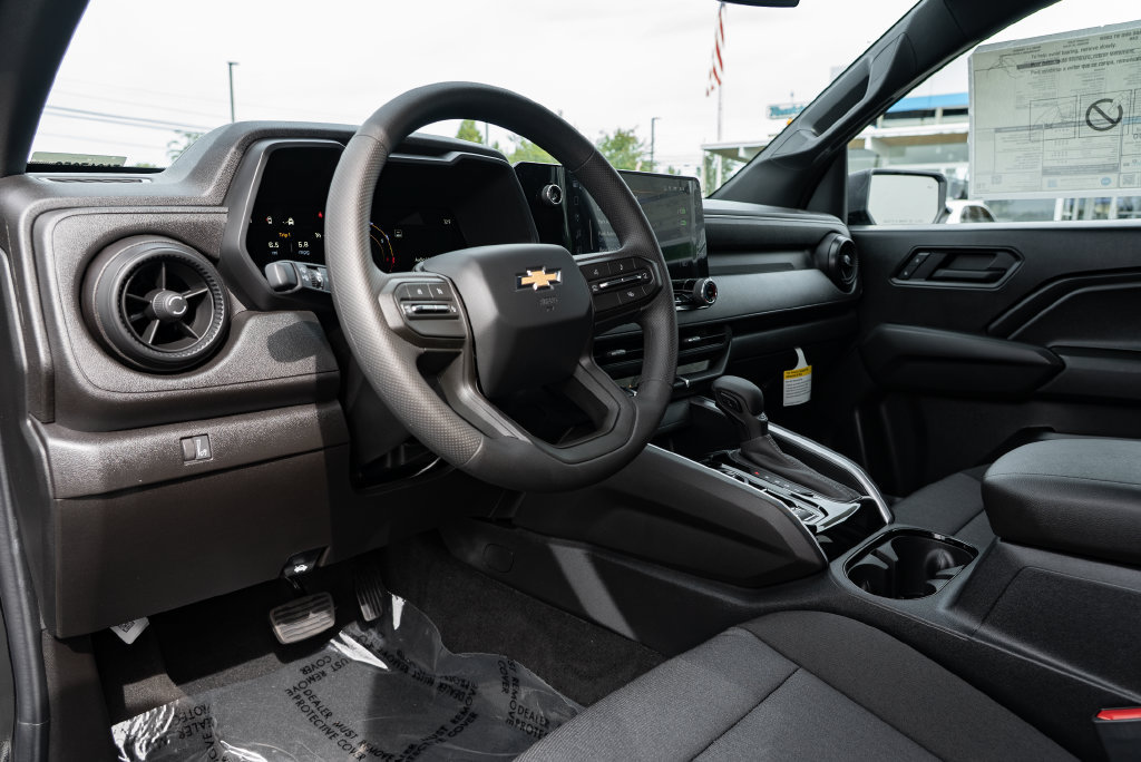 New 2026 Chevrolet Colorado W/T w/ WT Custom Package AWD/4WD image 24