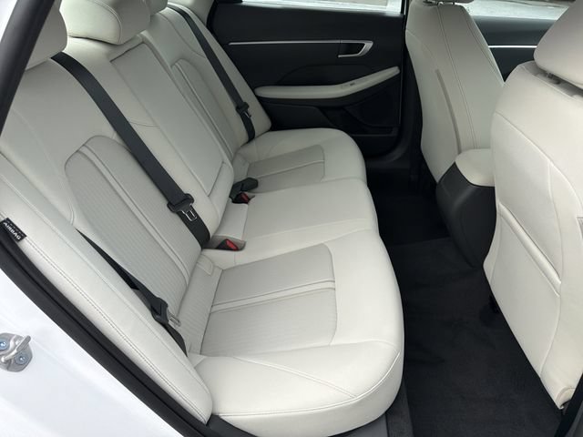 New 2026 Hyundai Sonata SEL FWD image 17