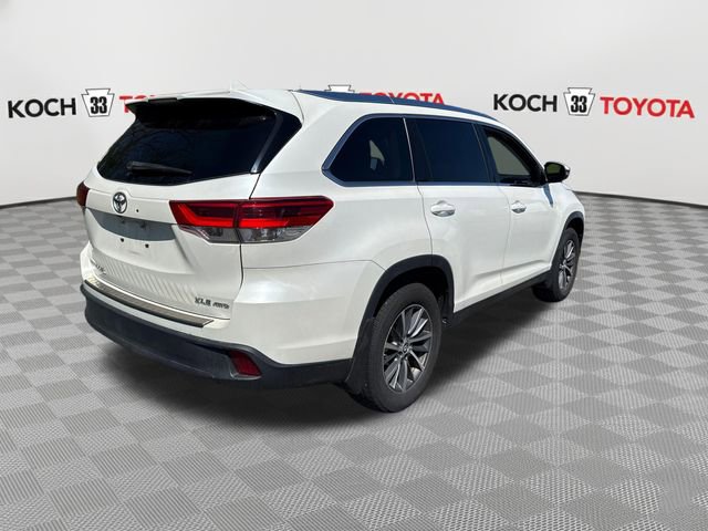 Used 2019 Toyota Highlander XLE AWD/4WD image 8