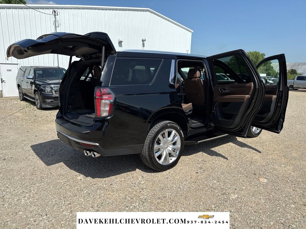Used 2023 Chevrolet Tahoe High Country AWD/4WD image 38