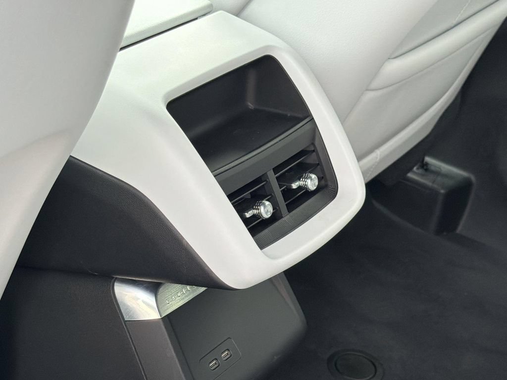 Certified 2024 Cadillac Lyriq Sport AWD/4WD image 24