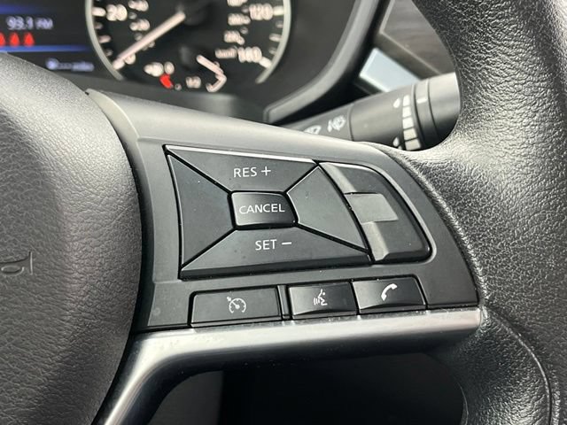 Used 2025 Nissan Altima 2.5 SV FWD image 16