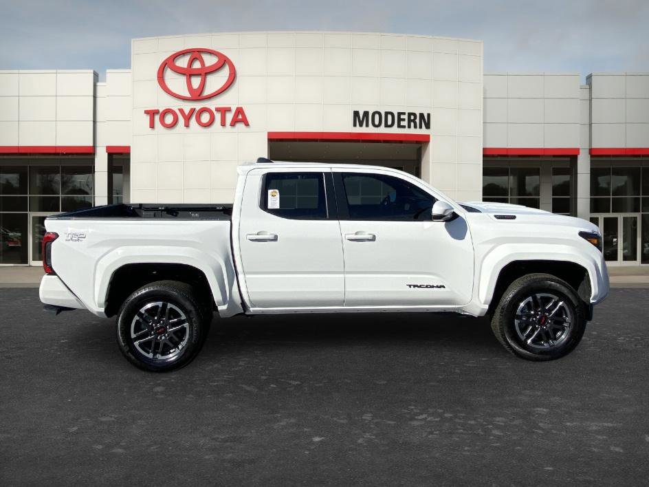 Certified 2025 Toyota Tacoma TRD Sport w/ TRD Sport Upgrade Package image 4