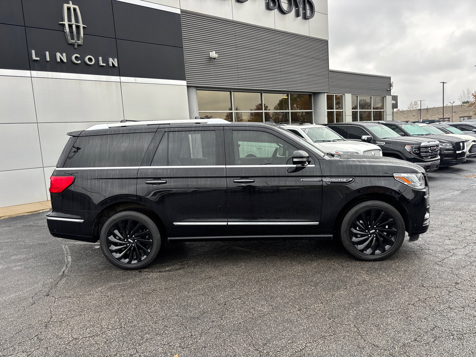 Used 2020 Lincoln Navigator Reserve w/ Equipment Group 208A Reserve image 8