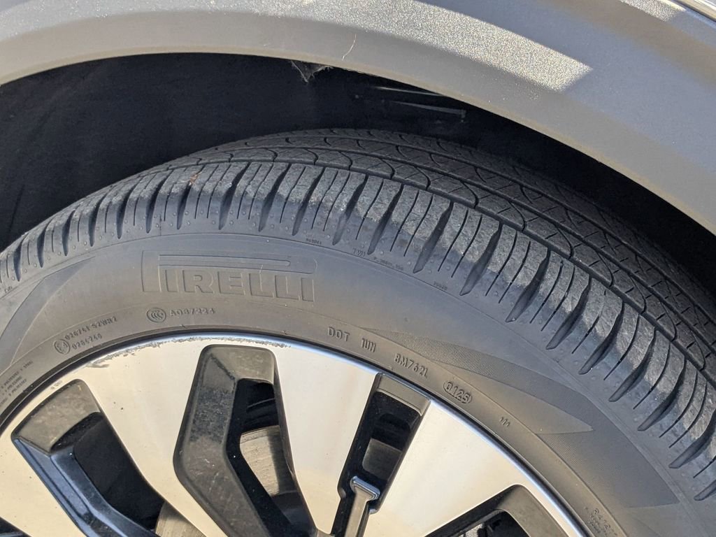 Used 2025 Ford Explorer Platinum w/ LUX Leather Package image 33