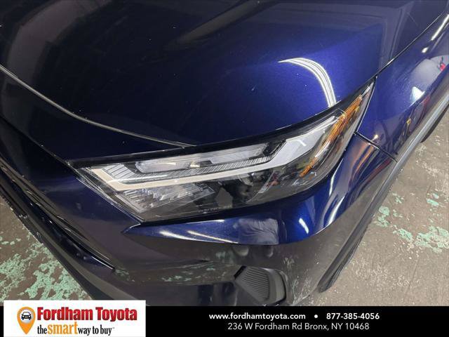 Certified 2025 Toyota RAV4 XLE AWD/4WD image 8