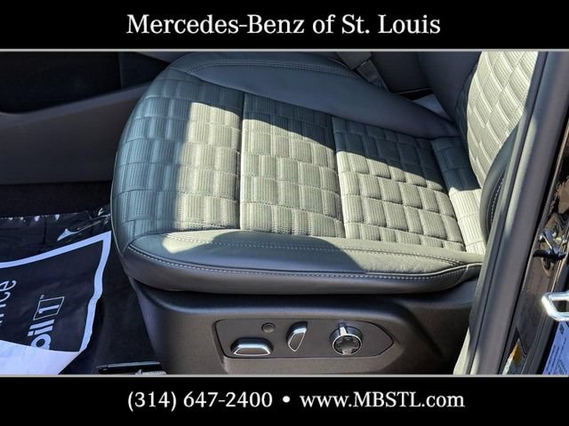 Used 2026 Cadillac Escalade V w/ LPO, ONYX Package AWD/4WD image 18