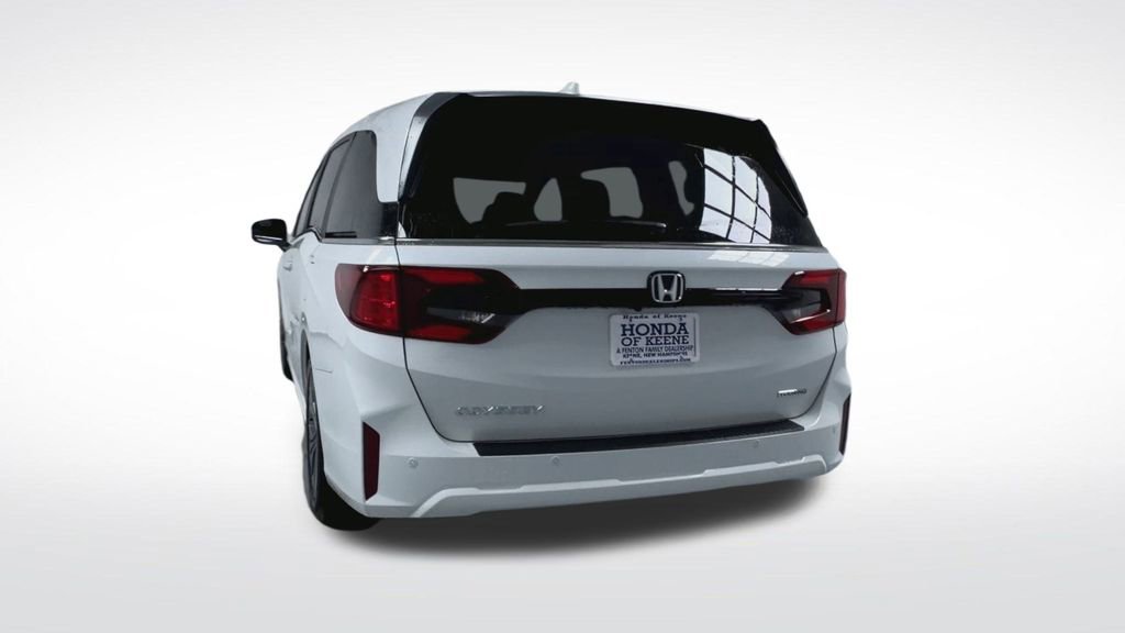 New 2026 Honda Odyssey Touring image 7