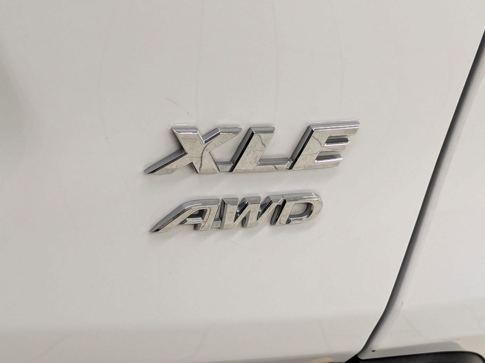 Used 2023 Toyota RAV4 XLE image 33