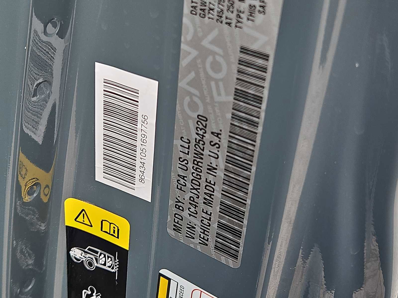 Used 2024 Jeep Wrangler Sport S image 25