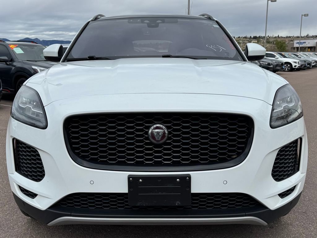Used 2018 Jaguar E-PACE SE image 2