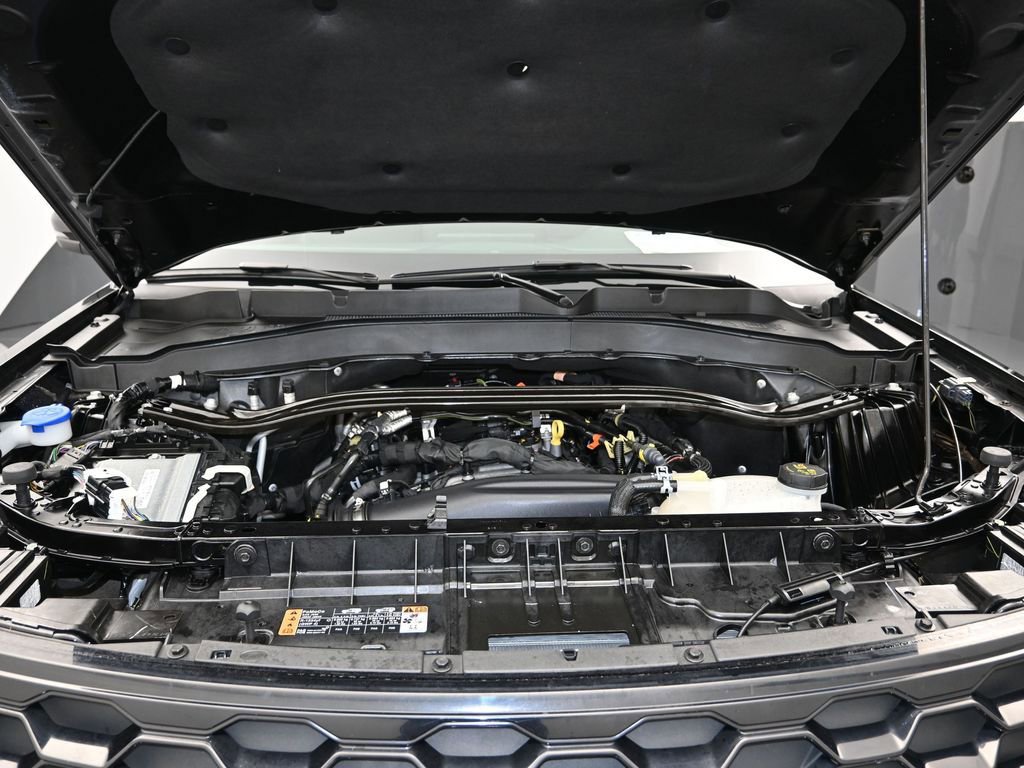 Certified 2025 Ford Explorer ST-Line w/ Premium Package image 29