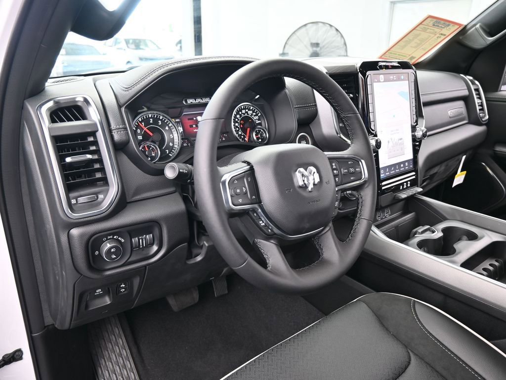 Used 2025 RAM 1500 Laramie image 10