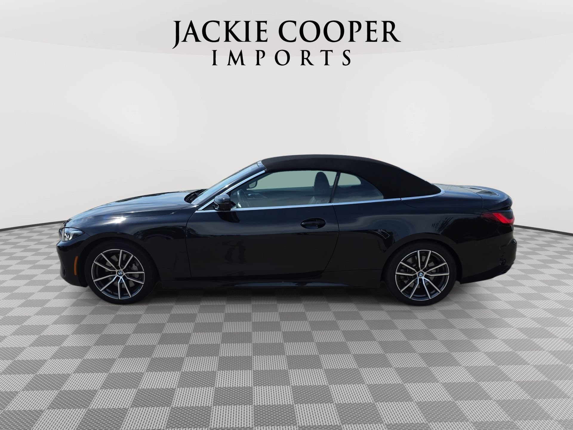 Used 2025 BMW 430i Convertible RWD image 8