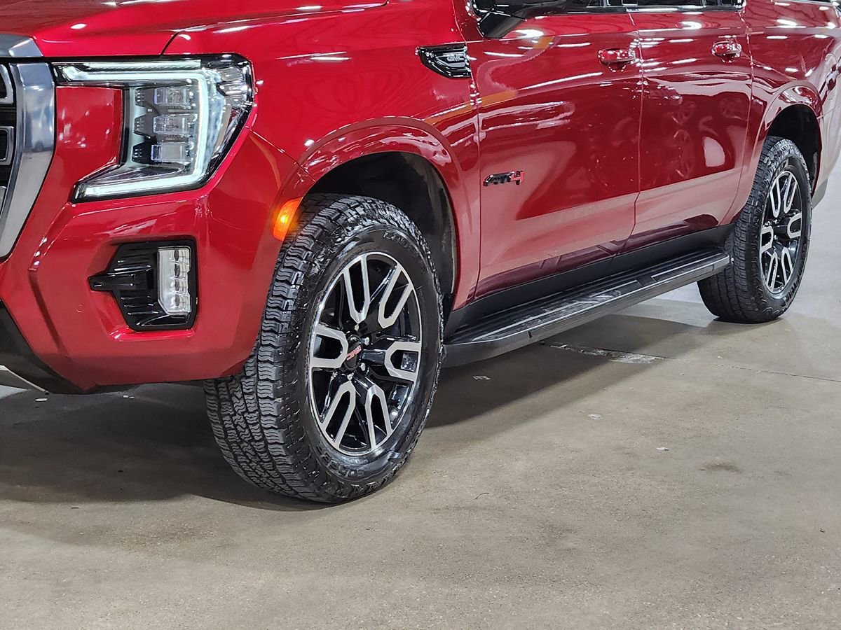Used 2024 GMC Yukon XL AT4 w/ Technology Package AWD/4WD image 17