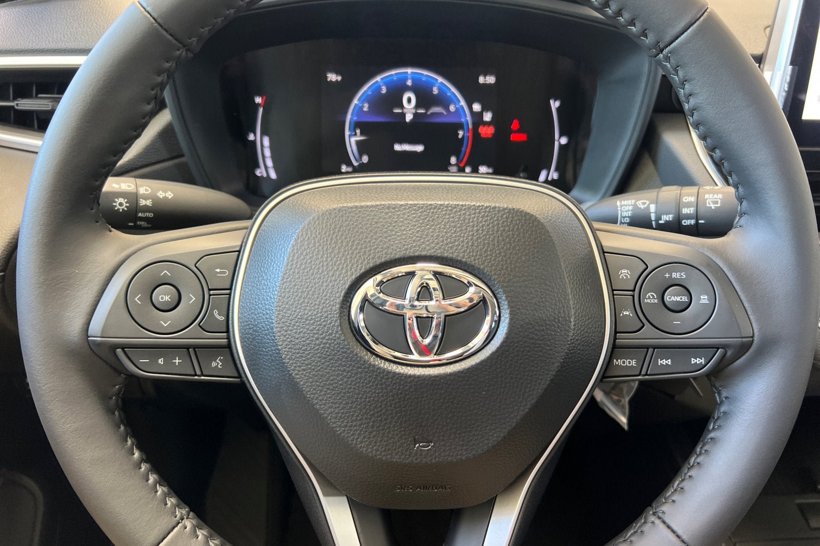 New 2026 Toyota Corolla Cross LE w/ Moonroof Package FWD image 24