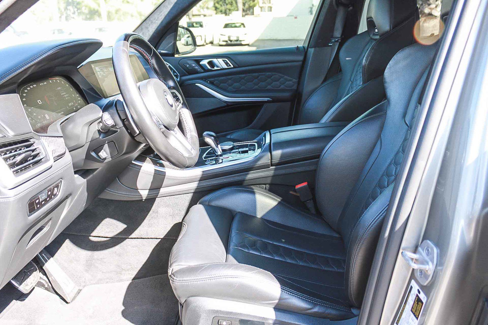 Used 2021 BMW X5 M w/ Executive Package AWD/4WD image 17