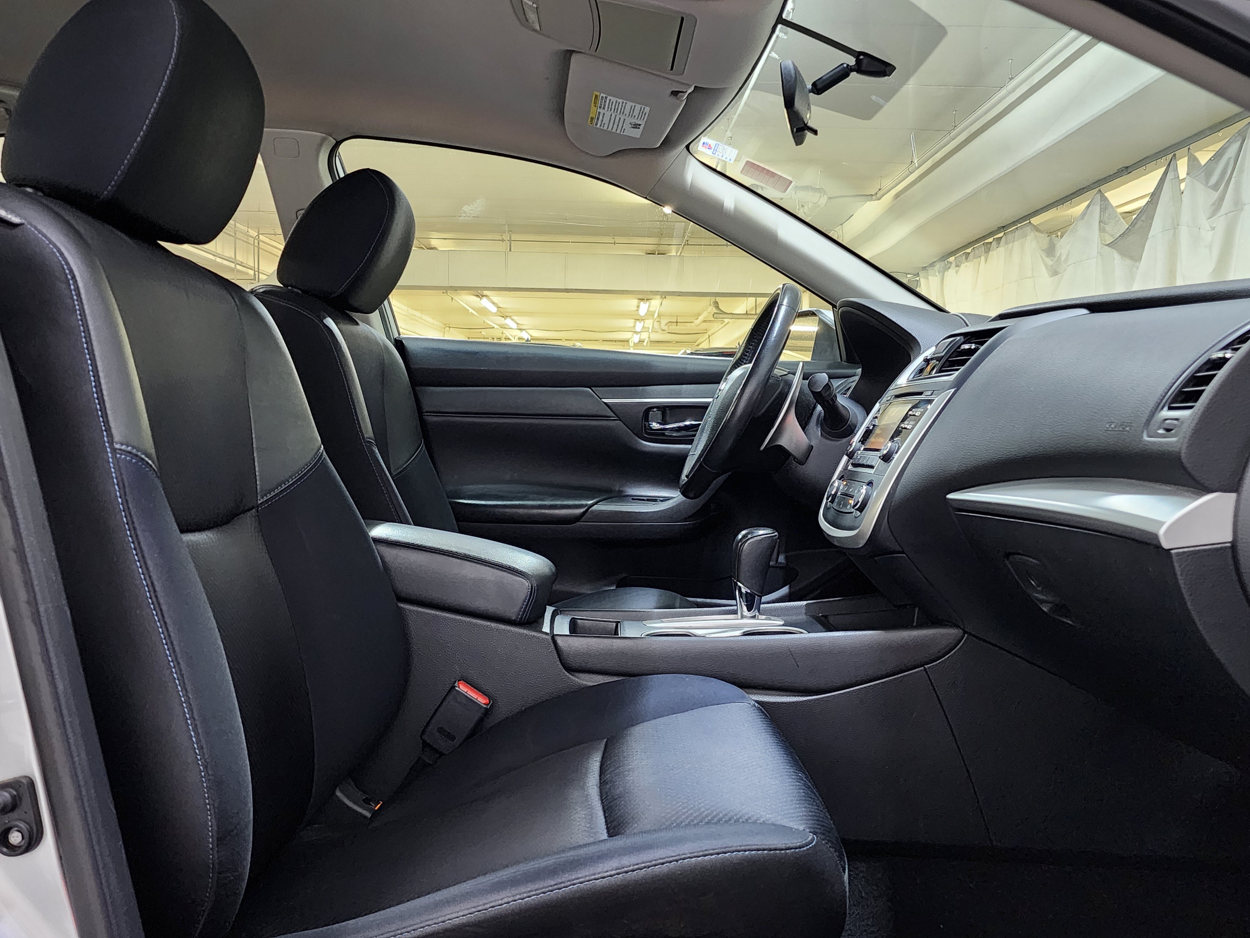 Used 2016 Nissan Altima 2.5 SR FWD image 23