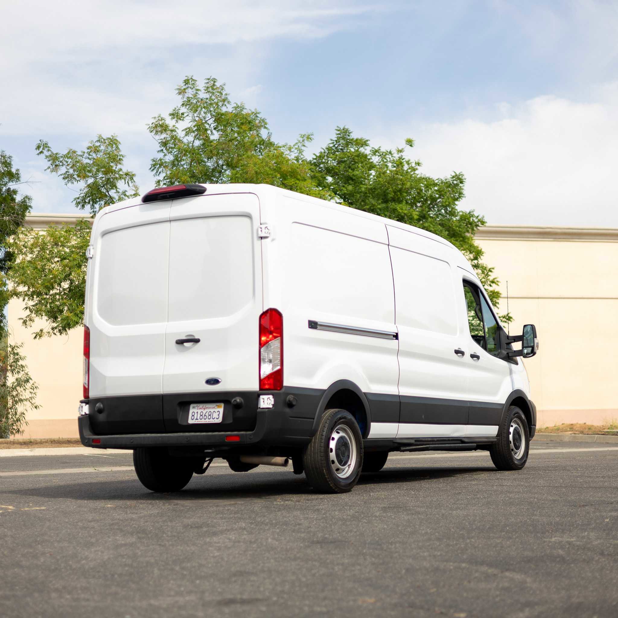Used 2020 Ford Transit 250 Medium Roof image 7