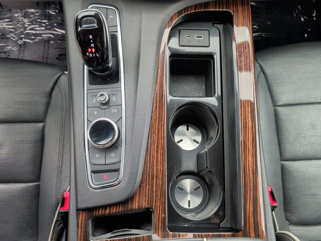 Used 2021 Cadillac Escalade Premium Luxury image 11