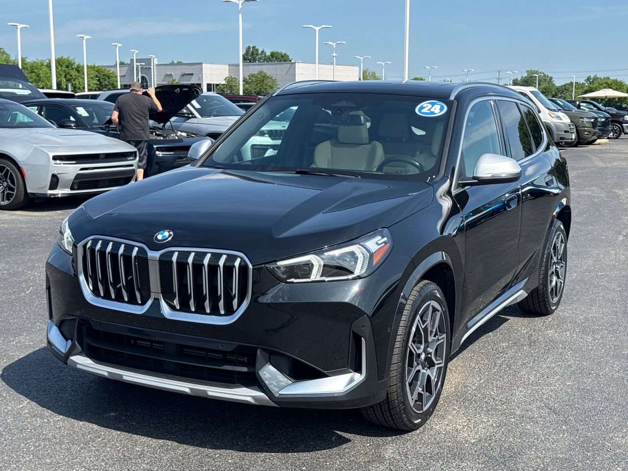 Used 2024 BMW X1 xDrive28i w/ Convenience Package AWD/4WD image 6