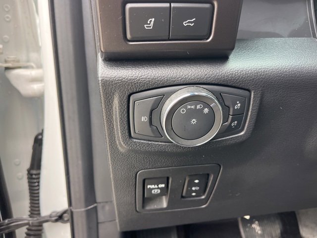 Used 2021 Ford Expedition Limited image 14