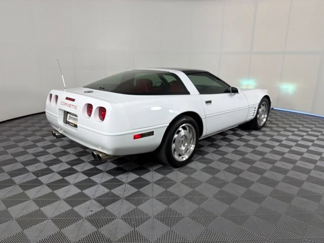 Used 1993 Chevrolet Corvette Coupe RWD image 33