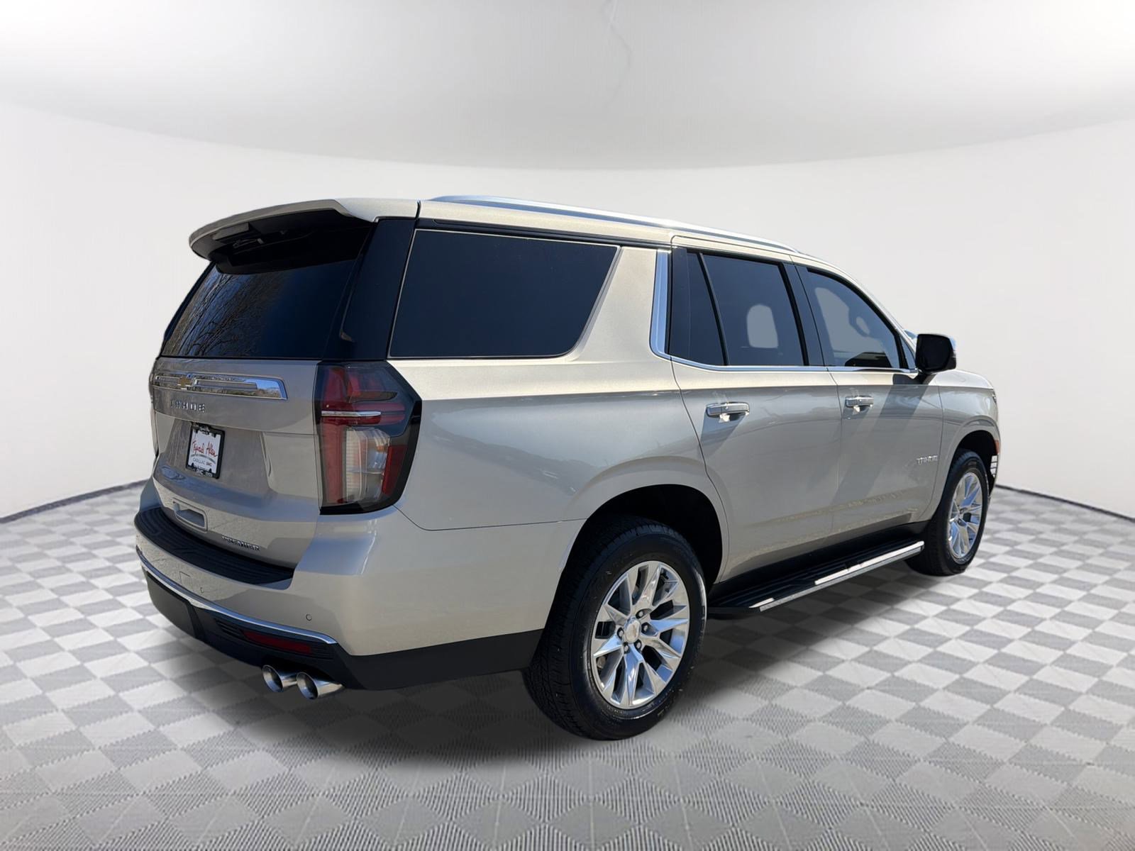 Used 2024 Chevrolet Tahoe Premier w/ Premium Package 2 image 6