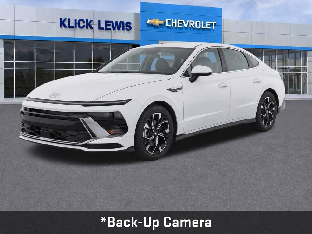 Used 2025 Hyundai Sonata SEL FWD image 3