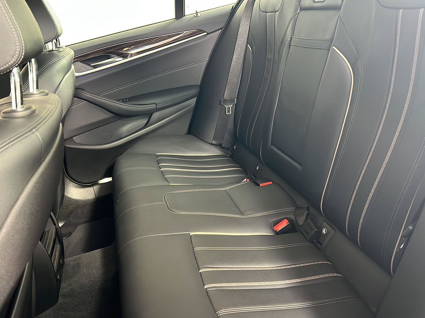 Used 2019 BMW 540i xDrive w/ M Sport Package AWD/4WD image 4