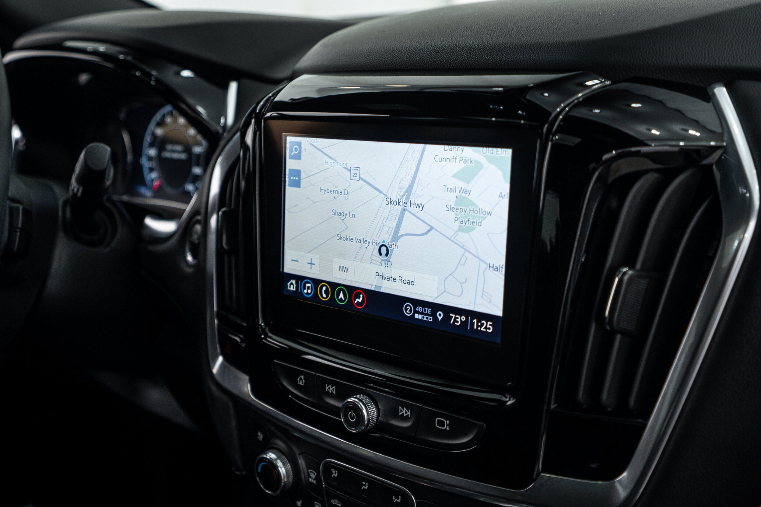 Used 2023 Chevrolet Traverse Premier w/ Redline Edition AWD/4WD image 11