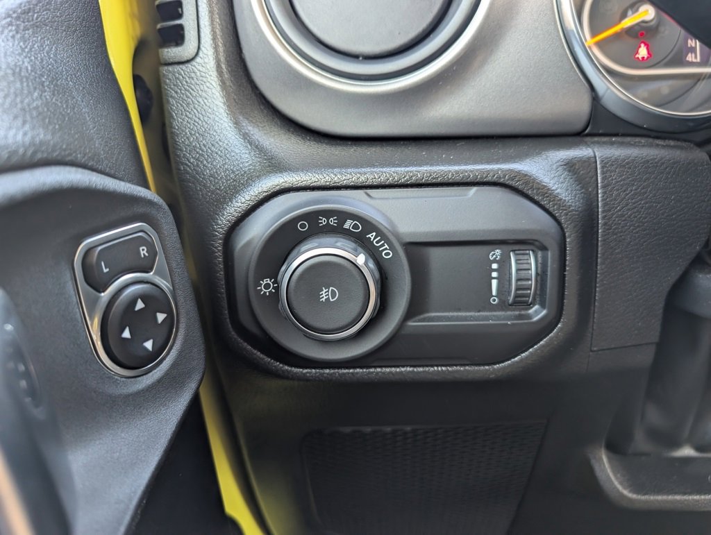 Used 2023 Jeep Wrangler Sport S image 41