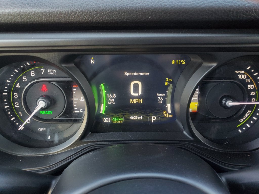 Used 2025 Jeep Wrangler Unlimited Sport S 4xe w/ Convenience Group AWD/4WD image 9
