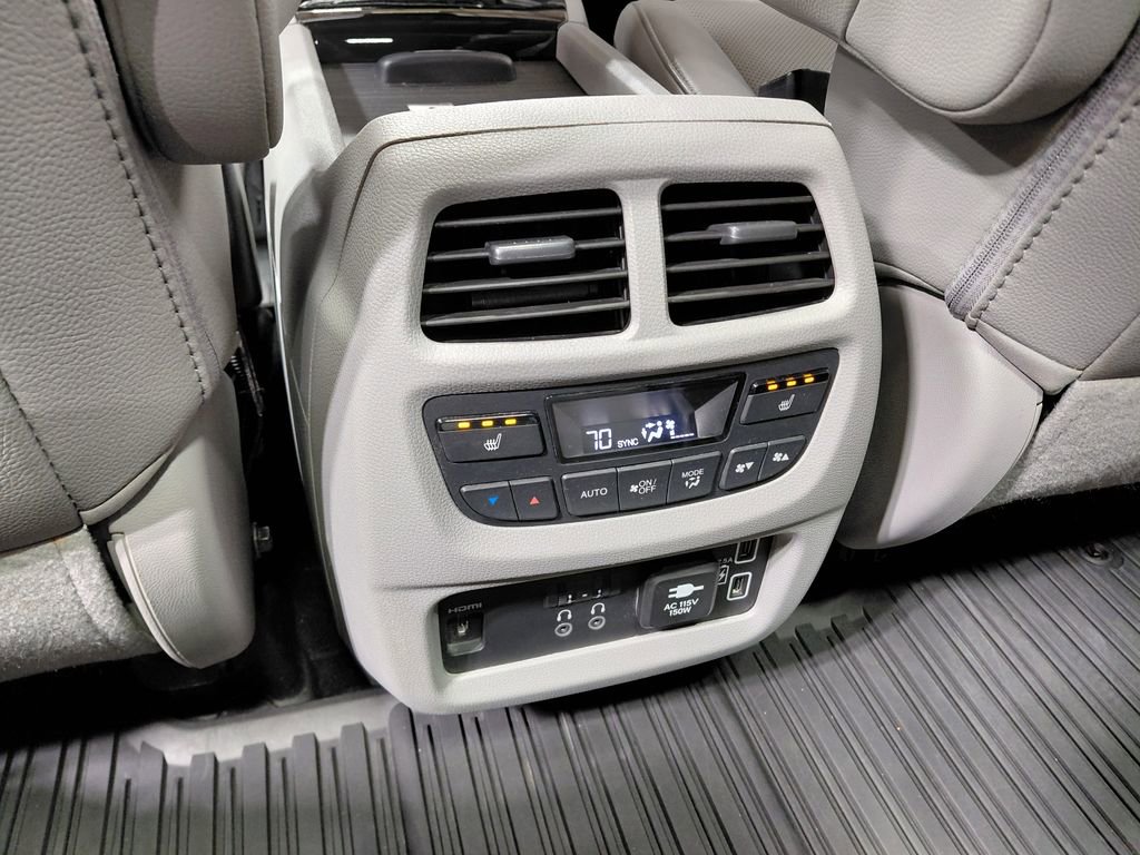 Used 2022 Honda Pilot Elite image 42