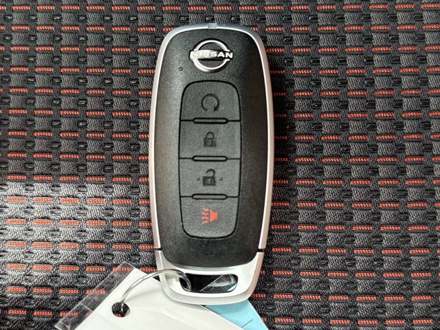 New 2026 Nissan Kicks SR FWD image 19