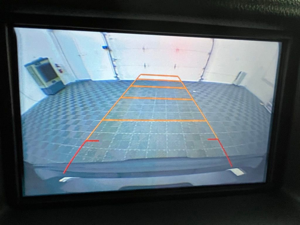 Used 2017 GMC Yukon SLT image 4