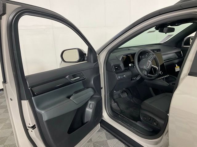 New 2026 GMC Terrain AT4 w/ LPO, Floor Liner Package image 26