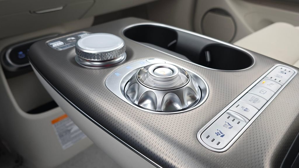 Used 2025 Genesis GV60 Performance image 36