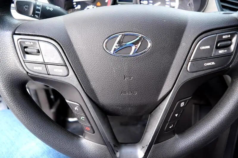 Used 2017 Hyundai Santa Fe Sport image 17