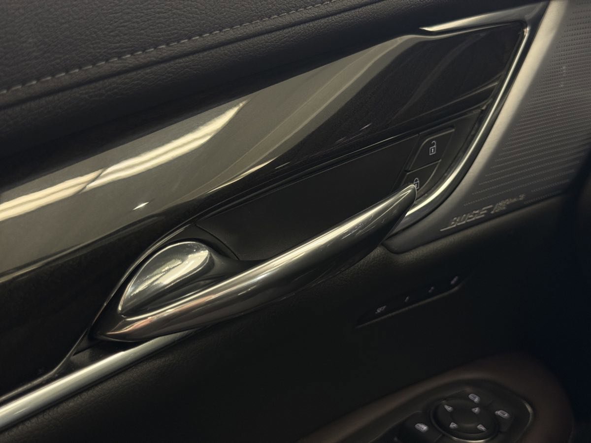 Used 2024 Cadillac XT6 Premium Luxury w/ Technology Package image 54