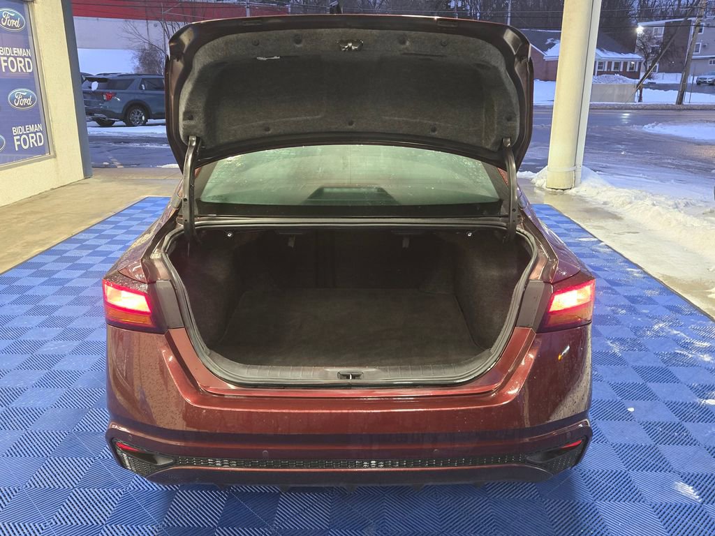 Used 2024 Nissan Altima 2.5 SV image 7