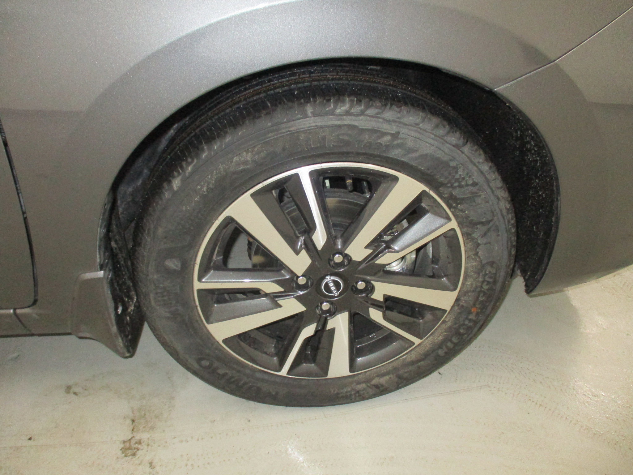 New 2025 Nissan Versa SV w/ Trunk Package image 5