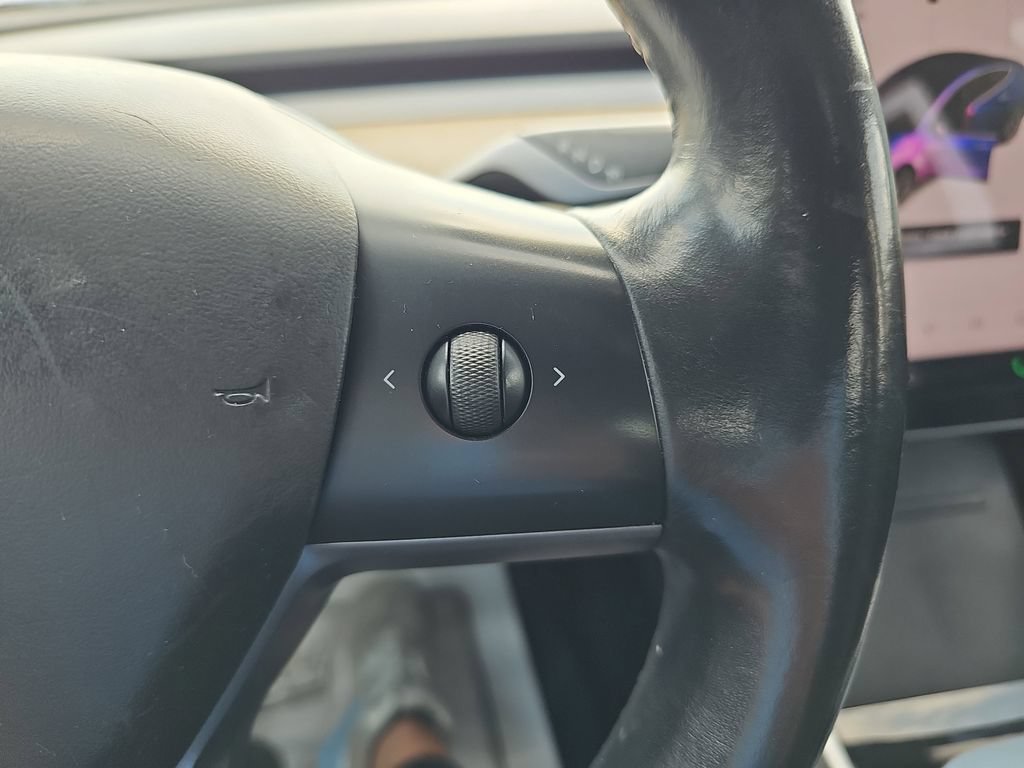 Used 2018 Tesla Model 3 Long Range RWD image 18