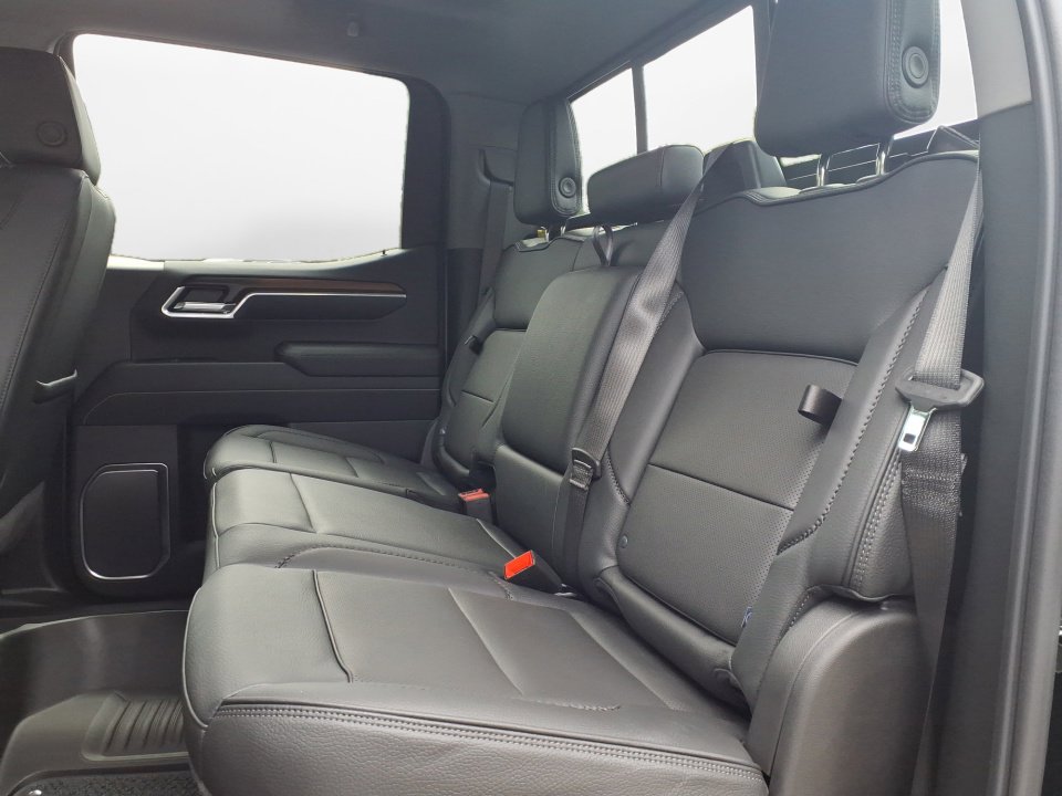 New 2026 GMC Sierra 1500 Denali w/ Denali Reserve Package image 12