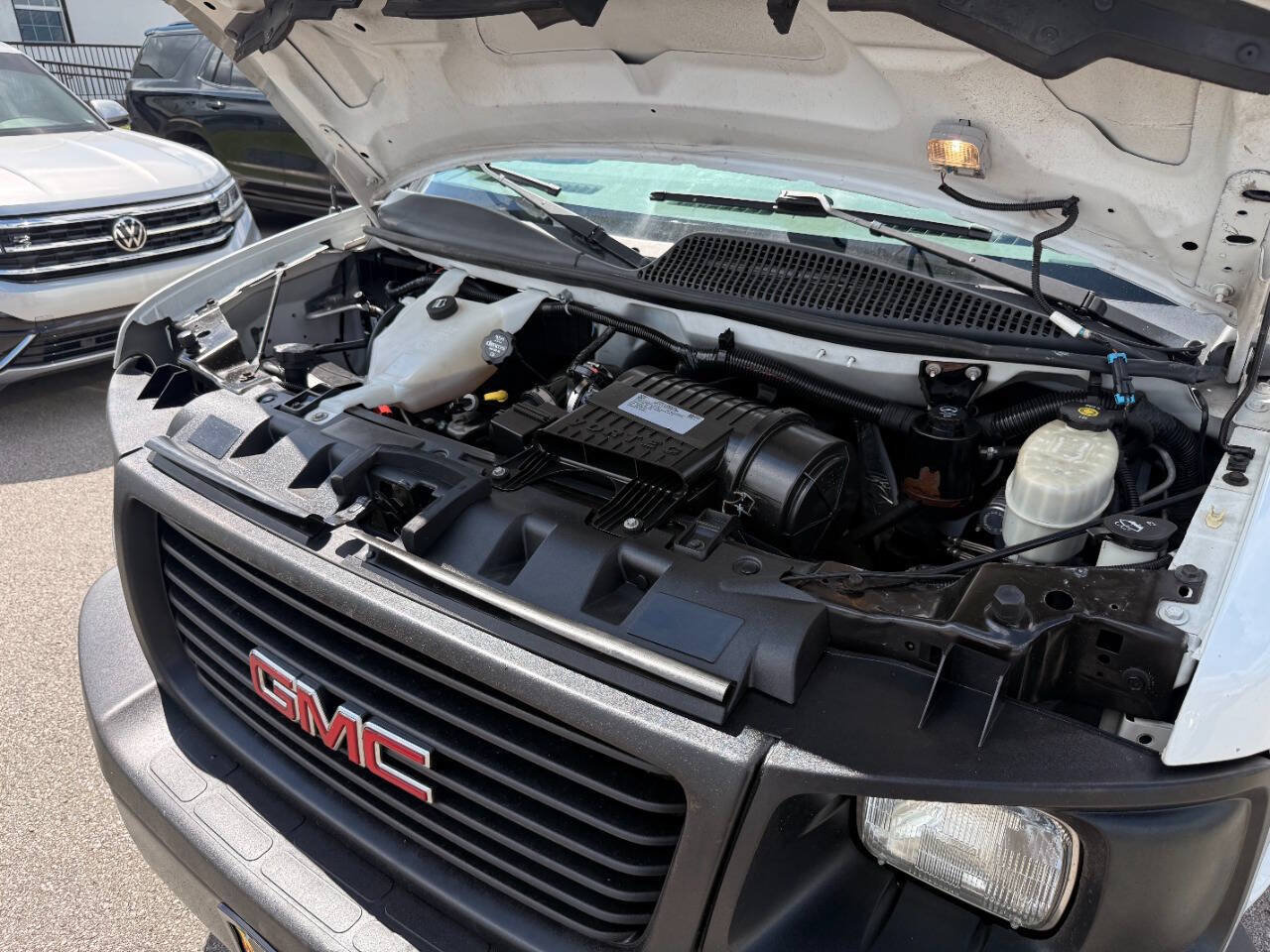 Used 2017 GMC Savana 3500 LS RWD image 11