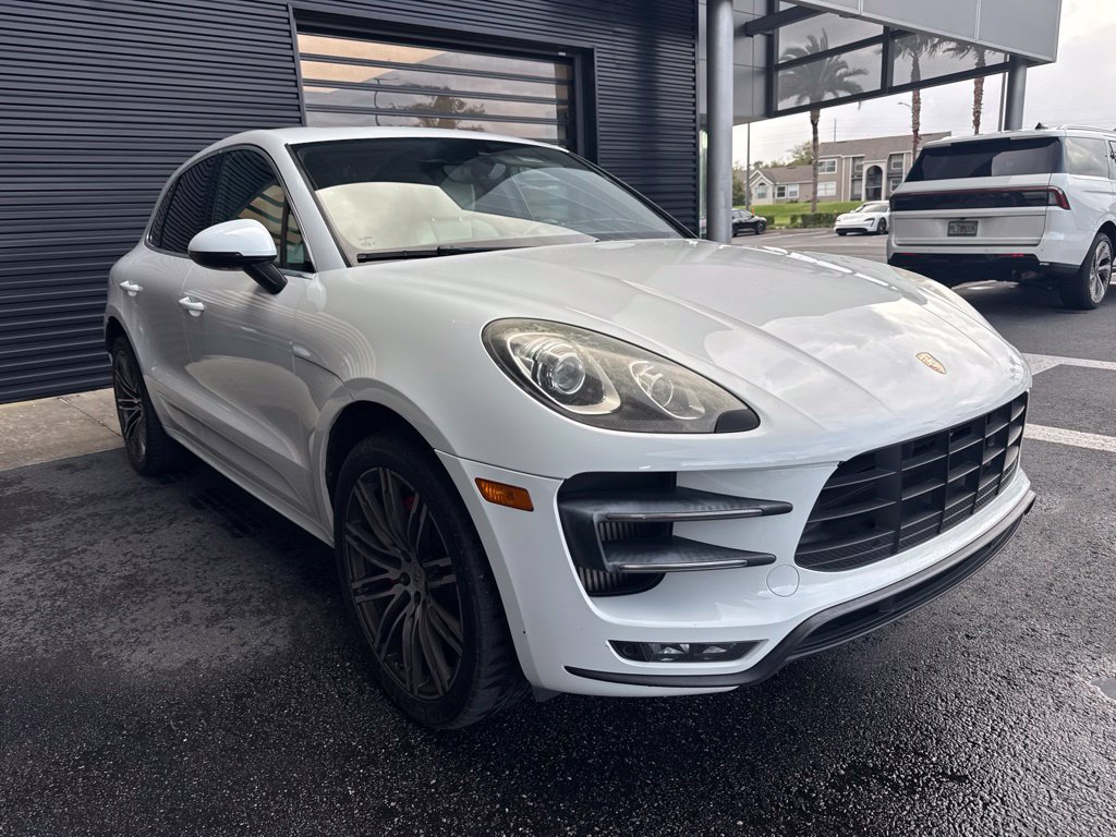 Used 2018 Porsche Macan Turbo AWD/4WD image 2