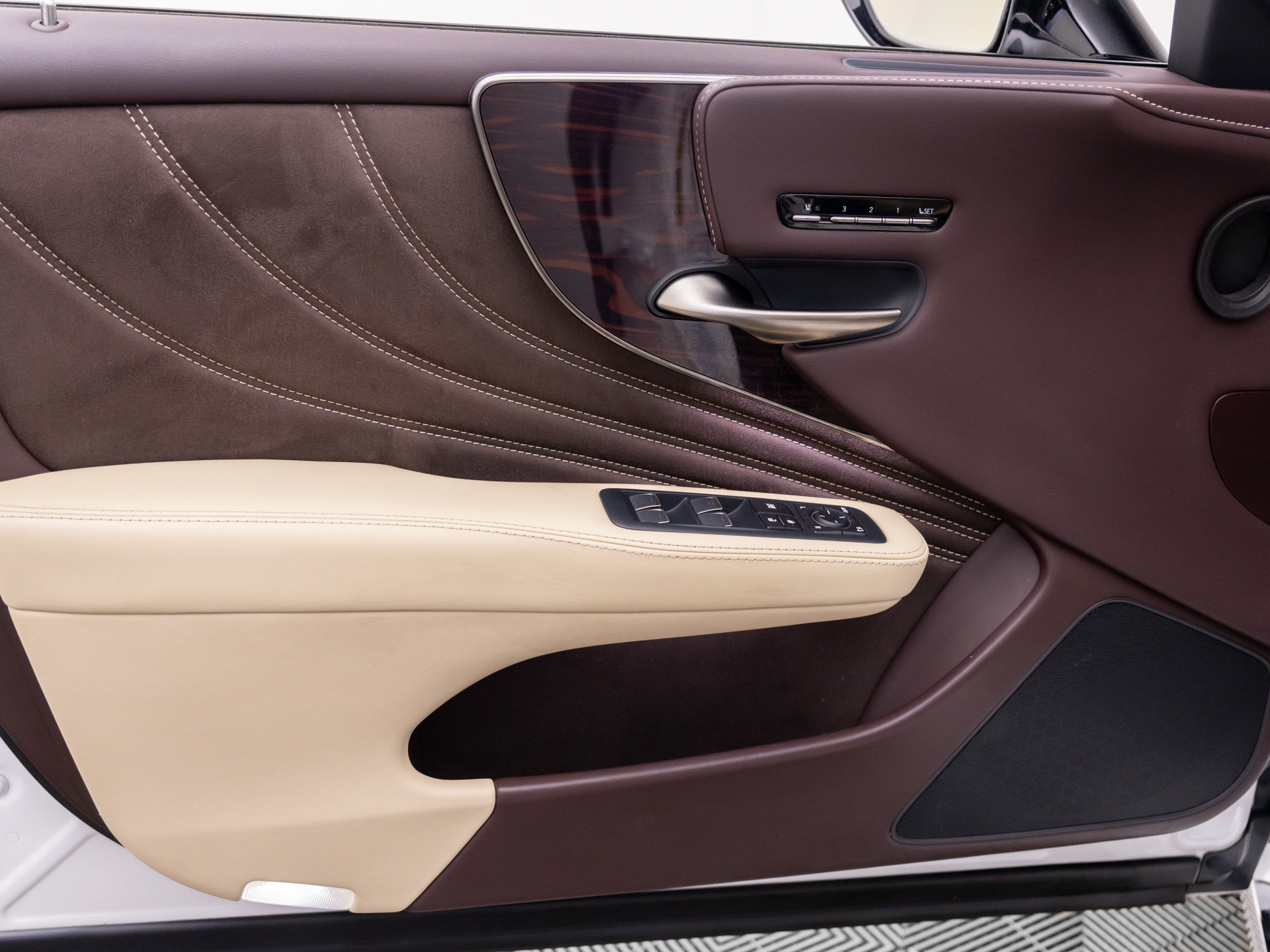 Used 2020 Lexus LS 500 AWD w/ Interior Upgrade Package image 12
