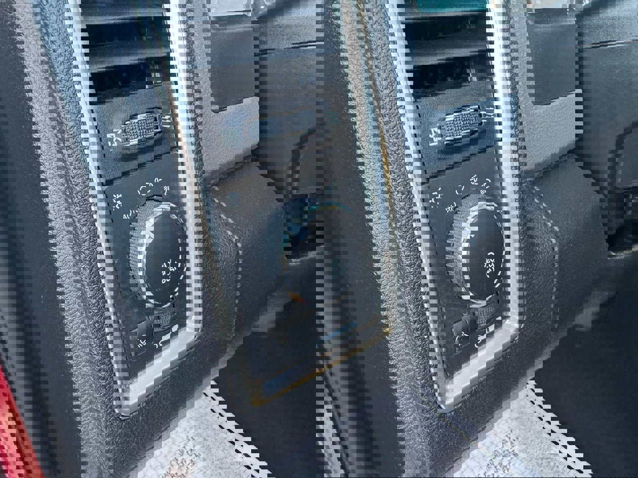 Used 2014 RAM 1500 Big Horn image 13